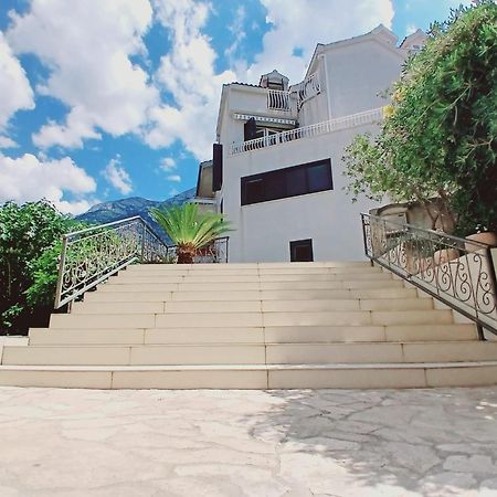 Apartmani Kike Макарска Экстерьер фото