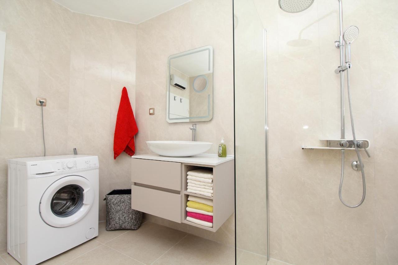 Apartmani Kike Макарска Экстерьер фото