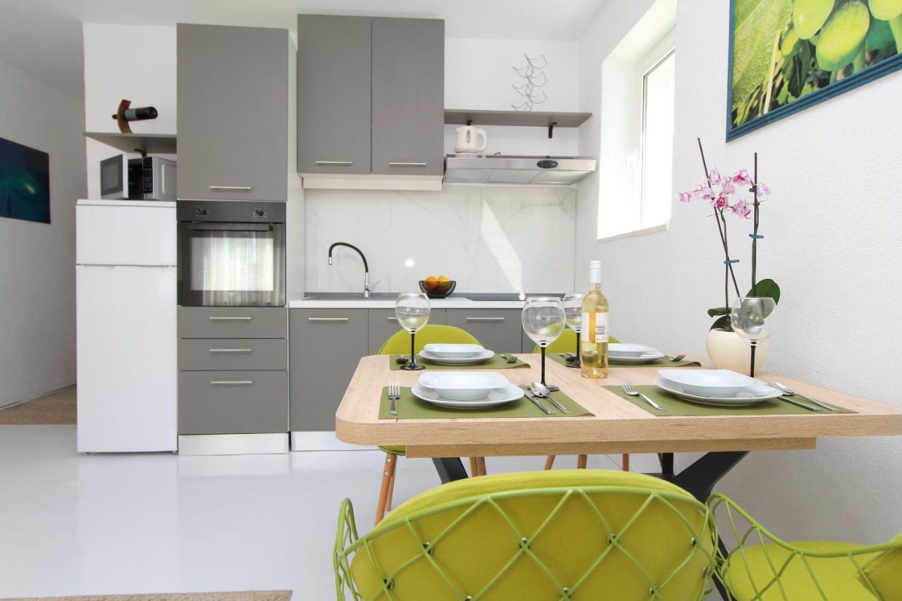 Apartmani Kike Макарска Экстерьер фото
